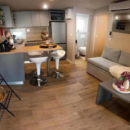 Holiday home Sunny Mobil *