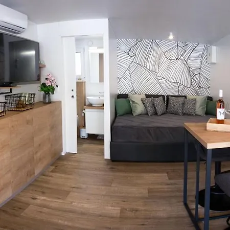 Sunny Mobil Holiday home Biograd Na Moru